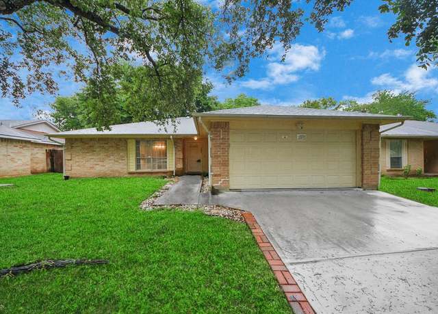 Property at 10731 Forest Leaf Dr, Sugar Land, TX 77498, 3 beds, 2 baths