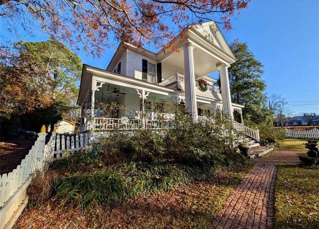 Property at 307 N Alexander Ave, Washington, GA 30673, 5 beds, 4.5 baths
