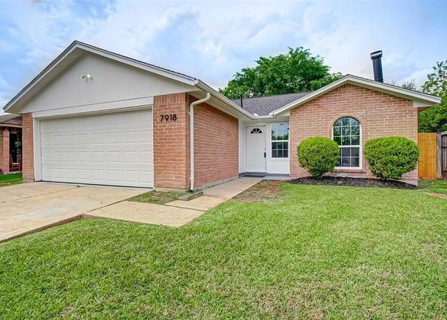 Property at 7918 Battleoak Dr, Houston, TX 77040, 3 beds, 2 baths