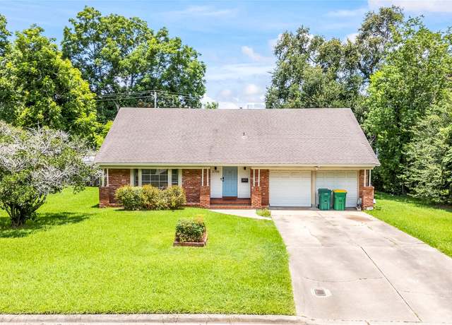 Property at 2706 Meadow Ln, La Marque, TX 77568, 4 beds, 2 baths