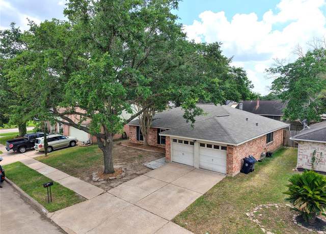 Property at 20074 Crazy Horse Circle Dr, Katy, TX 77449, 3 beds, 2 baths