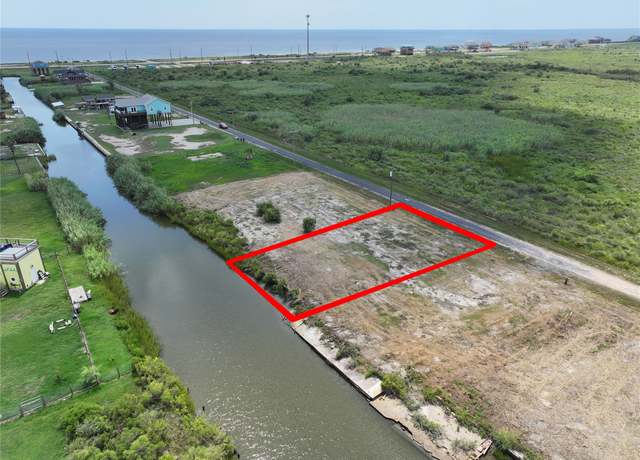 Property at 1112 Pennington St, Gilchrist, TX 77617