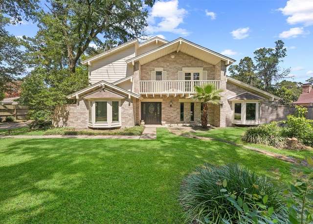 Property at 563 Roanoke Dr, Conroe, TX 77302, 5 beds, 3.5 baths