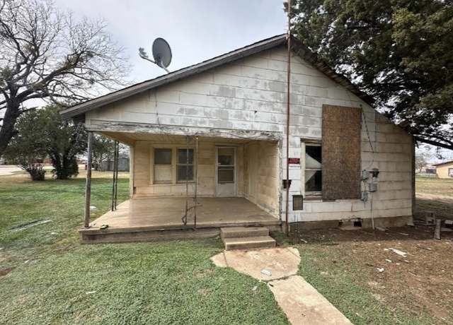 Property at 301 N Bois D Arc St, Holliday, TX 76366, 2 beds, 1 bath
