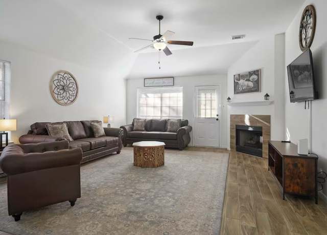 Property at 7326 Foxport Ln, Humble, TX 77338, 3 beds, 2 baths
