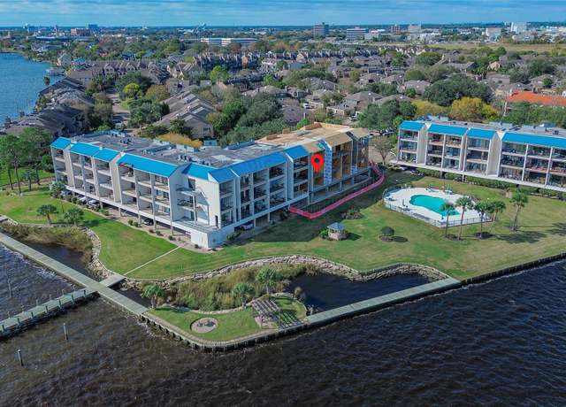 Property at 401 Lakeside Ln #203, Houston, TX 77058, 1 bed, 1 bath