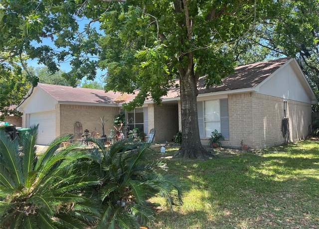 Property at 4822 Misty Shadows Dr, Houston, TX 77041, 4 beds, 2 baths