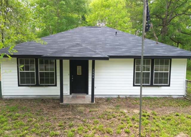 Property at 2584 Charlotte St, Orange, TX 77632, 2 beds, 1 bath
