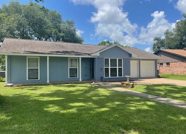 Property at 700 Northridge St, Angleton, TX 77515, 3 beds, 1.5 baths