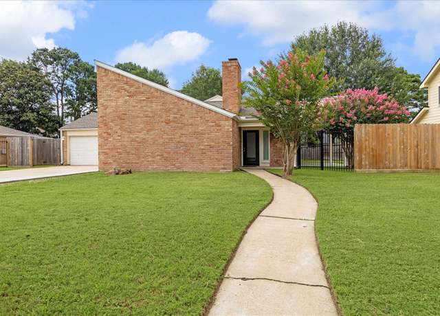 Property at 15106 Runbell Pl, Houston, TX 77095, 3 beds, 2.5 baths