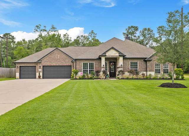 Property at 1603 Country Club Dr, Crosby, TX 77532, 4 beds, 2.5 baths
