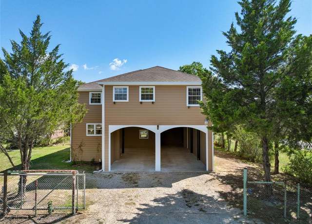 Property at 127 Metzwright Dr, Anahuac, TX 77514, 4 beds, 2 baths
