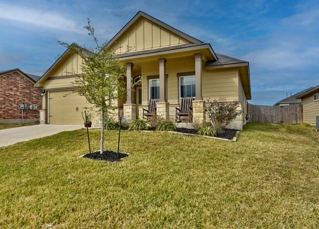 Property at 1020 Republic St, Brenham, TX 77833, 3 beds, 2 baths