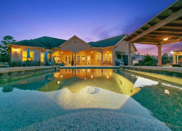 Property at 9436 Hufsmith Rd, Tomball, TX 77375, 4 beds, 5 baths