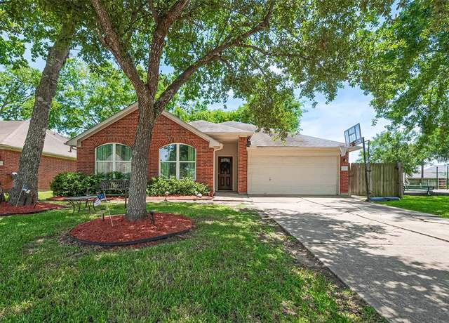 Property at 3207 Pheasant Trail Dr, Sugar Land, TX 77498, 4 beds, 2 baths