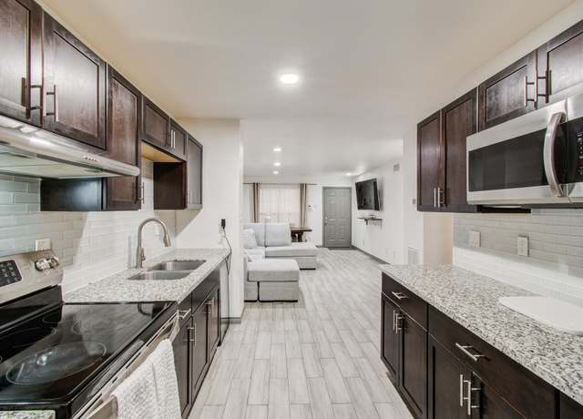 Property at 9616 Long Point Rd #47, Houston, TX 77055, 2 beds, 2 baths