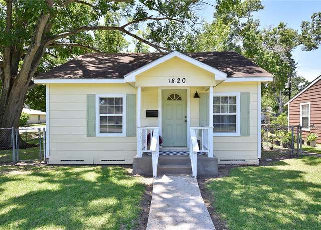 Property at 1820 8th St, Rosenberg, TX 77471, 1 bed, 1 bath
