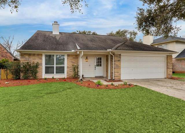 Property at 3915 Flintrock Ln, Sugar Land, TX 77479, 3 beds, 2 baths