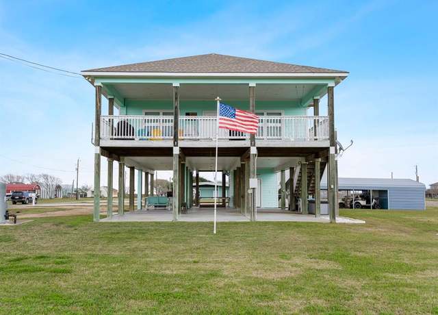 Property at 155 Lou Lou Ln E, Palacios, TX 77465, 3 beds, 2 baths