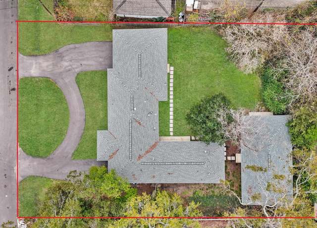 Property at 9313 Livernois Rd, Houston, TX 77080, 4 beds, 3 baths