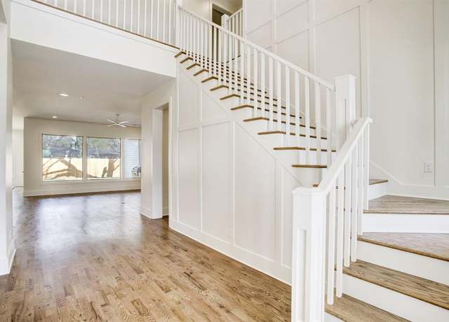 Property at 1434 Richelieu Ln, Houston, TX 77018, 4 beds, 4 baths