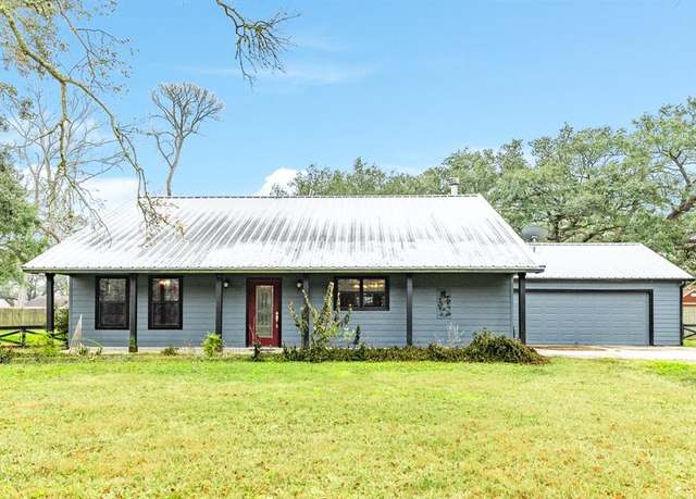 Property at 653 County Road 698, Angleton, TX 77515, 2 beds, 2 baths