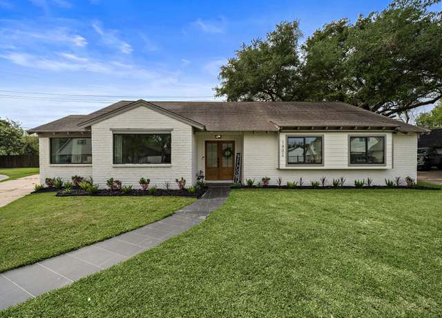 Property at 1902 Knoboak Cir, Houston, TX 77080, 4 beds, 2 baths