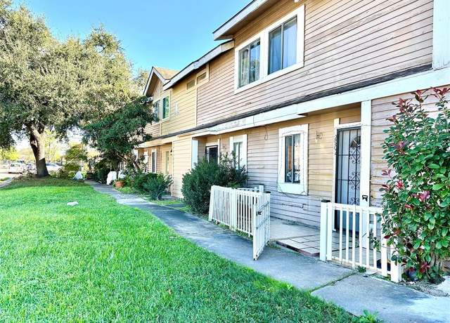 Property at 8405 Wilcrest Dr #2902, Houston, TX 77072, 2 beds, 1.5 baths