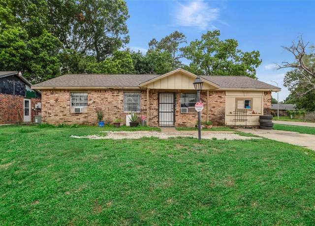 Property at 9731 Trumpet St, Houston, TX 77078, 3 beds, 1.5 baths