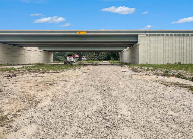 Property at 32300 Cypress Hollow Dr N, New Caney, TX 77357