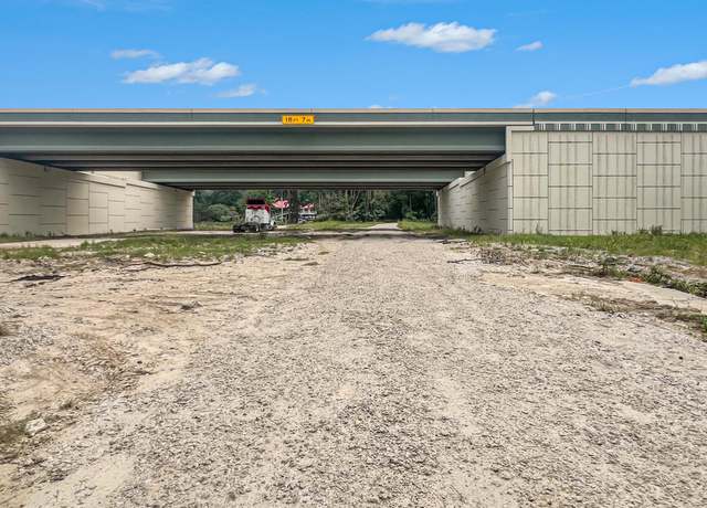 Property at 32300 Cypress Hollow Dr N, New Caney, TX 77357