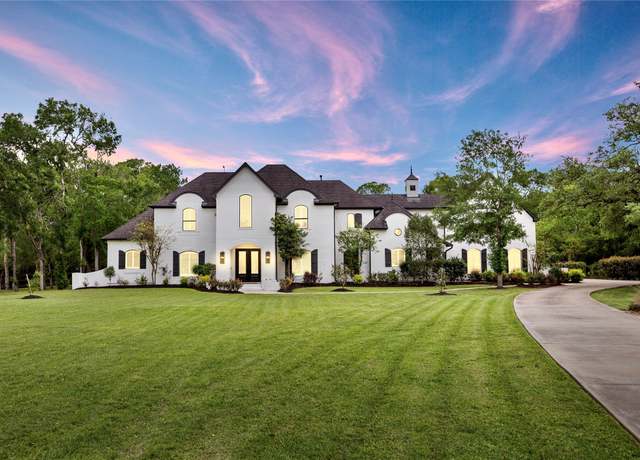 Property at 8619 Hidden Hollow Ct, Missouri City, TX 77459, 5 beds, 5 baths