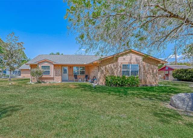 Property at 7115 Kamas Ln, Needville, TX 77461, 3 beds, 3 baths
