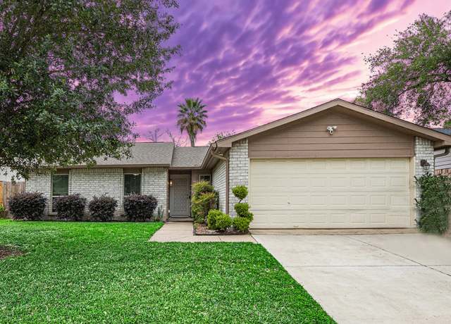 Property at 5427 Cairnleigh Dr, Houston, TX 77084, 3 beds, 2 baths