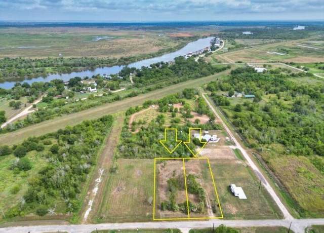 Property at 938 Burton St, Matagorda, TX 77414