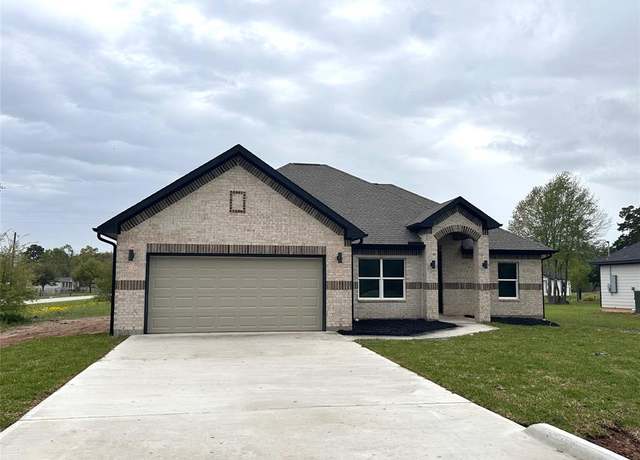 Property at 635 Lily St, Prairie View, TX 77484, 4 beds, 3 baths