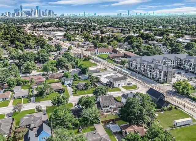 Property at 5510 Fulton St, Houston, TX 77009