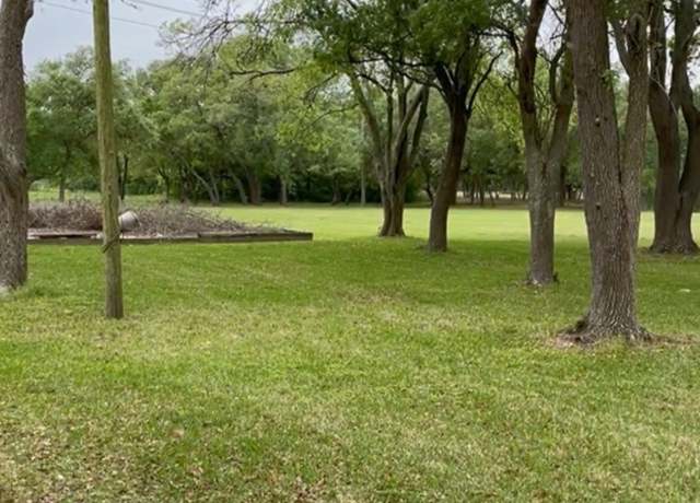 Property at 2702 Lake Rd, La Marque, TX 77568