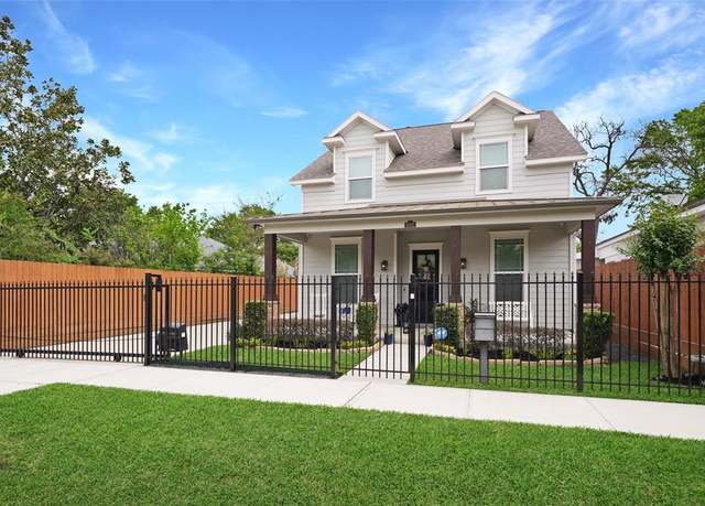 Property at 4507 Brady St, Houston, TX 77011, 3 beds, 3.5 baths