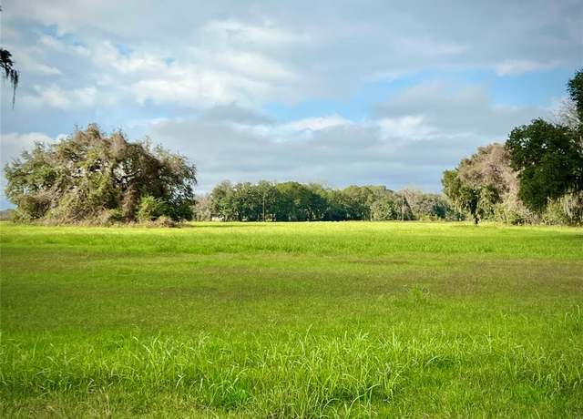 Property at 1744 Flintlock Ct, Angleton, TX 77515