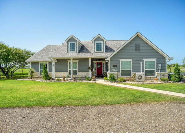 Property at 1940 County Road 335, Shiner, TX 77984, 3 beds, 2 baths