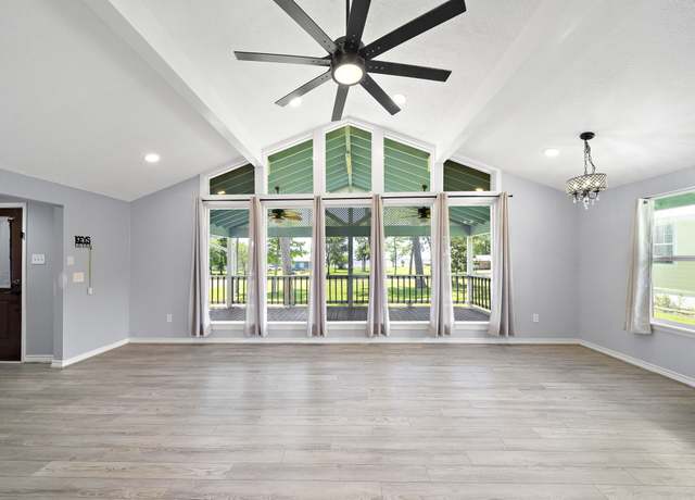 Property at 315 Lakeview Hbr, Onalaska, TX 77360, 3 beds, 2 baths