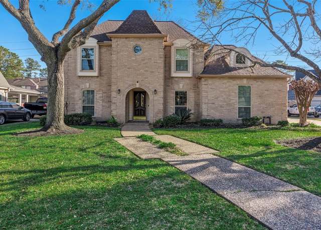Property at 10611 Wagon Trail Rd, Houston, TX 77064, 4 beds, 2.5 baths