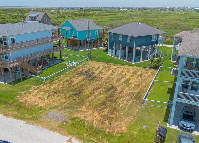 Property at 920 Melody Ln, Crystal Beach, TX 77650