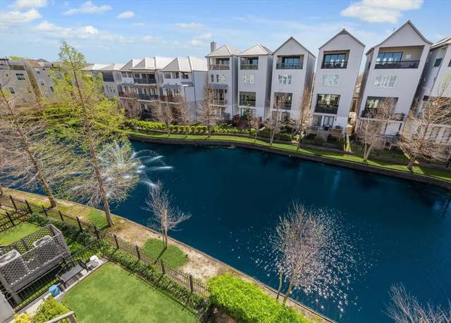 Property at 1240 W 16th St, Houston, TX 77008, 4 beds, 3.5 baths