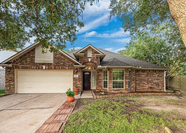 Property at 17402 Aspen Ridge Ct, Richmond, TX 77407, 4 beds, 2 baths