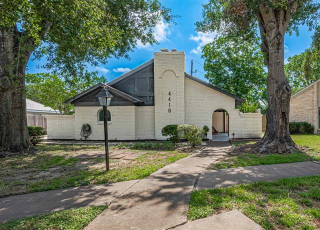 Property at 4410 Belle Hollow Dr Dr, Houston, TX 77084, 3 beds, 2 baths