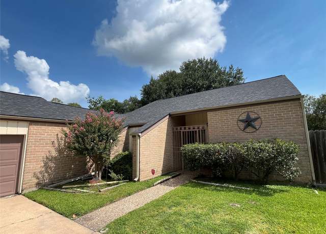 Property at 11842 Briar Forest Dr, Houston, TX 77077, 3 beds, 2 baths