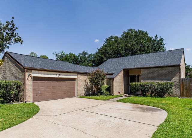 Property at 11842 Briar Forest Dr, Houston, TX 77077, 3 beds, 2 baths