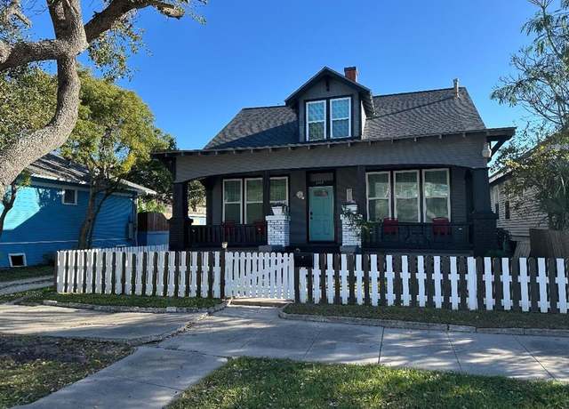 Property at 2112 33rd St, Galveston, TX 77550, 4 beds, 2 baths